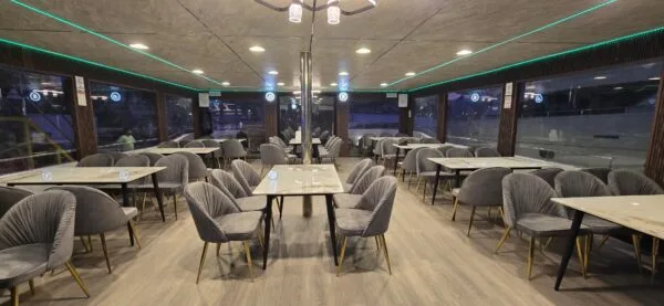 IMG-20241208-WA0036-600x277.jpg.webp Business Class Canal Cruise Dubai Deal Offer