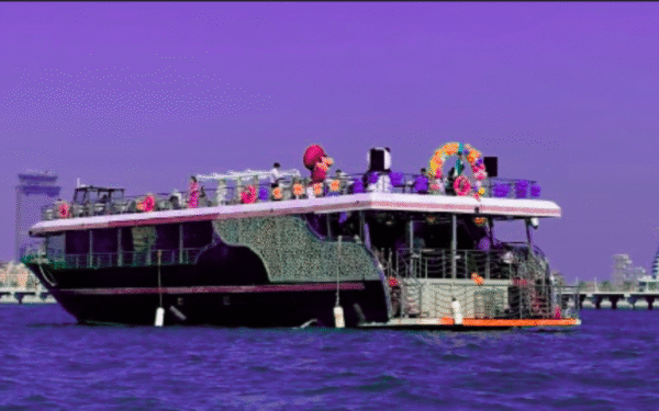 VIP-BLACK-YACHT-MARINA-DEAL-PREMIUM-ECONOMY.png Premium Economy Black Yacht Marina Deal in Dubai