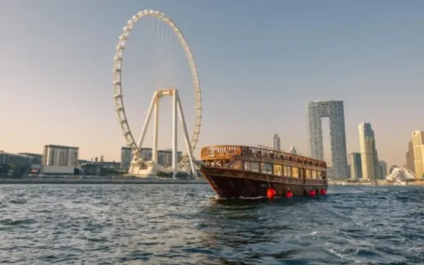 Five Star Wooden Cruise Marina Premium – Luxury Dubai Dhow Tour